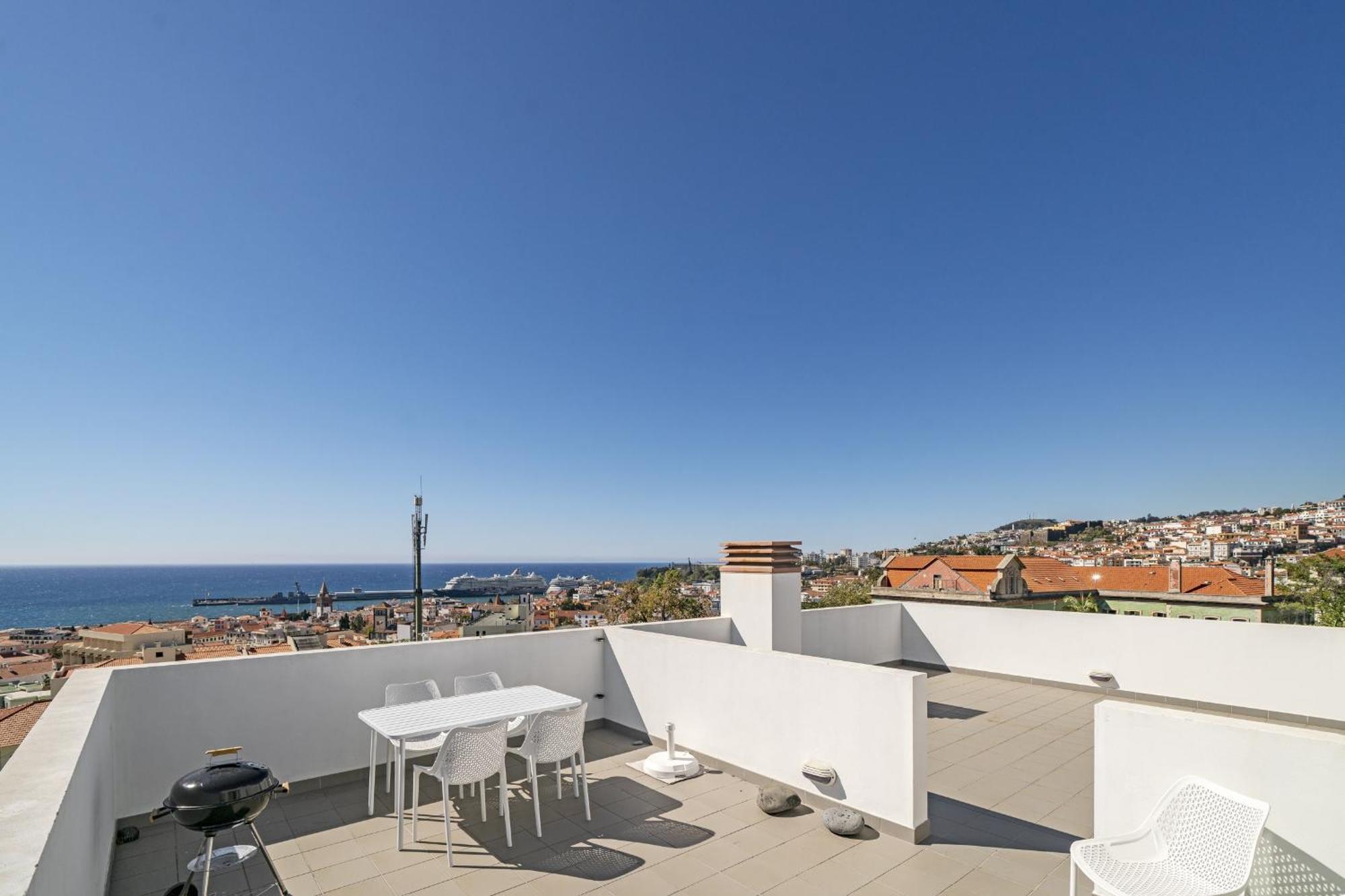 Rooftop Funchal - By Wehost Екстер'єр фото